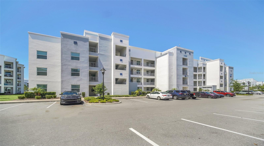 KISSIMMEE, Florida 34746, 2 Bedrooms Bedrooms, ,2 BathroomsBathrooms,Residential,For Sale,PARADOX,0,MFRS5149384