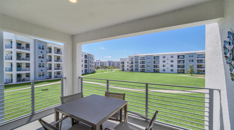 KISSIMMEE, Florida 34746, 2 Bedrooms Bedrooms, ,2 BathroomsBathrooms,Residential,For Sale,PARADOX,0,MFRS5149384
