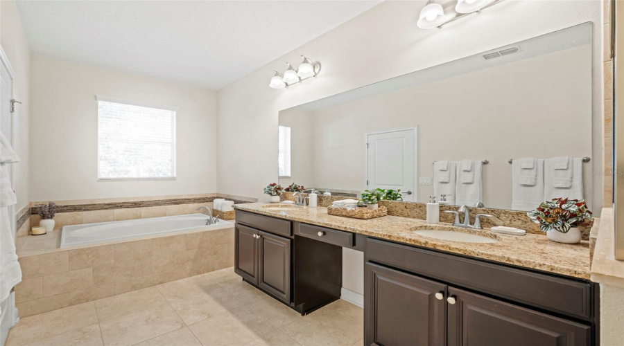 KISSIMMEE, Florida 34746, 3 Bedrooms Bedrooms, ,2 BathroomsBathrooms,Residential,For Sale,FAIRY TALE,0,MFRO6405564