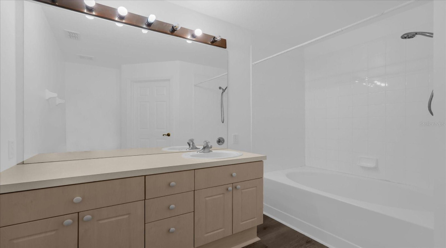 KISSIMMEE, Florida 34747, 3 Bedrooms Bedrooms, ,3 BathroomsBathrooms,Residential,For Sale,SILVER PALM,0,MFRS5149029