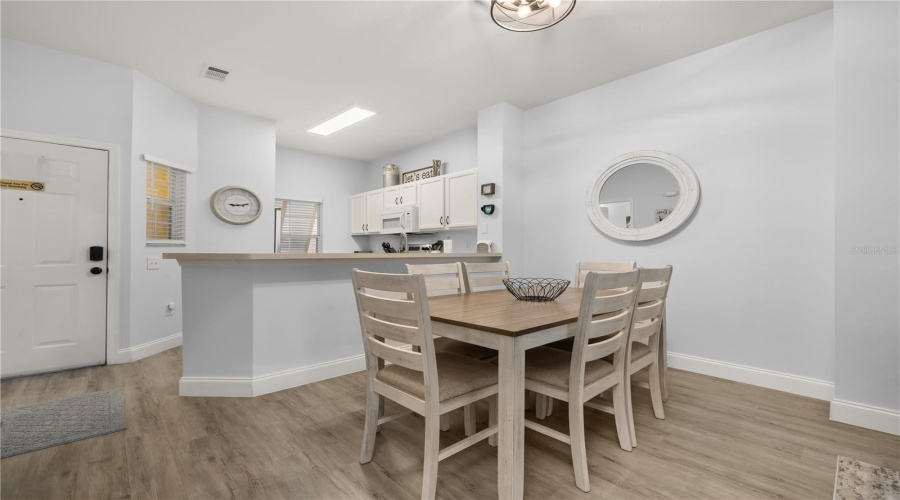 KISSIMMEE, Florida 34747, 3 Bedrooms Bedrooms, ,2 BathroomsBathrooms,Residential,For Sale,CRYSTAL COVE,0,MFRO6404613