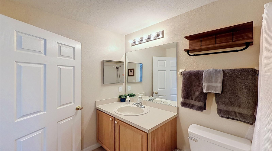 DAVENPORT, Florida 33897, 4 Bedrooms Bedrooms, ,3 BathroomsBathrooms,Residential,For Sale,CAPRI,0,MFRS5149293