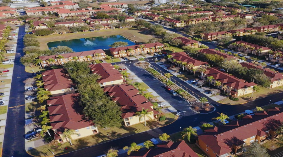DAVENPORT, Florida 33897, 4 Bedrooms Bedrooms, ,3 BathroomsBathrooms,Residential,For Sale,CAPRI,0,MFRS5149293