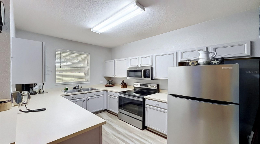 DAVENPORT, Florida 33897, 4 Bedrooms Bedrooms, ,3 BathroomsBathrooms,Residential,For Sale,CAPRI,0,MFRS5149293