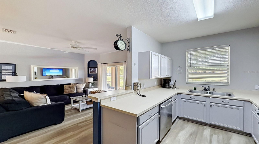 DAVENPORT, Florida 33897, 4 Bedrooms Bedrooms, ,3 BathroomsBathrooms,Residential,For Sale,CAPRI,0,MFRS5149293