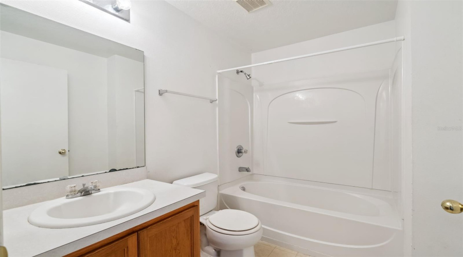 DAVENPORT, Florida 33897, 3 Bedrooms Bedrooms, ,2 BathroomsBathrooms,Residential,For Sale,ELDERBERRY,0,MFRO6403658