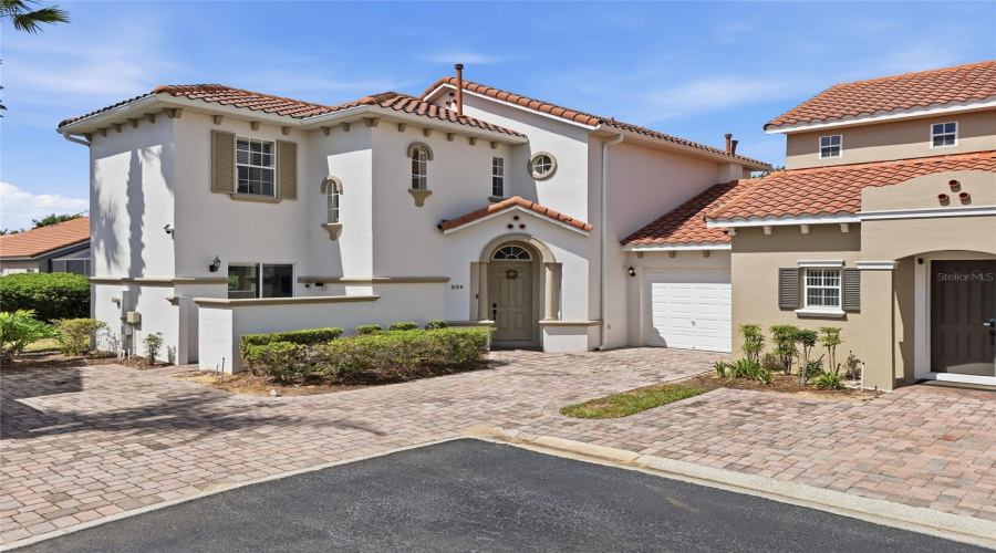 DAVENPORT, Florida 33897, 5 Bedrooms Bedrooms, ,3 BathroomsBathrooms,Residential,For Sale,BRUNELLO,0,MFRA4691683