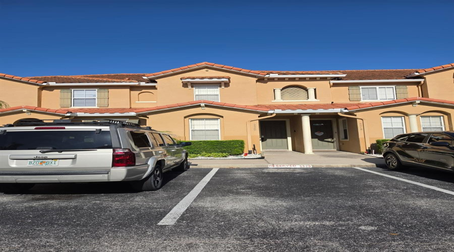 KISSIMMEE, Florida 34746, 3 Bedrooms Bedrooms, ,3 BathroomsBathrooms,Residential,For Sale,PARADISE CAY,0,MFRS5149441