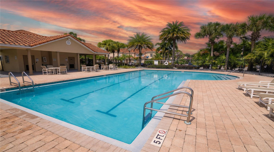 KISSIMMEE, Florida 34746, 3 Bedrooms Bedrooms, ,3 BathroomsBathrooms,Residential,For Sale,PARADISE CAY,0,MFRS5149441