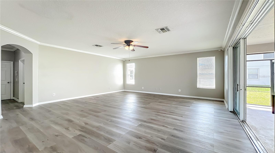 KISSIMMEE, Florida 34746, 4 Bedrooms Bedrooms, ,3 BathroomsBathrooms,Residential,For Sale,LUTZA,0,MFRO6377818