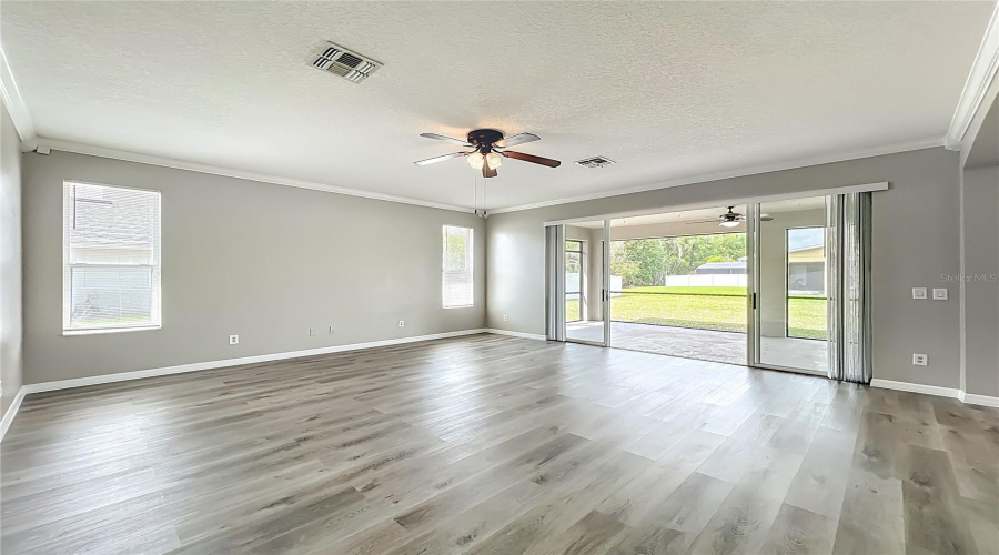 KISSIMMEE, Florida 34746, 4 Bedrooms Bedrooms, ,3 BathroomsBathrooms,Residential,For Sale,LUTZA,0,MFRO6377818