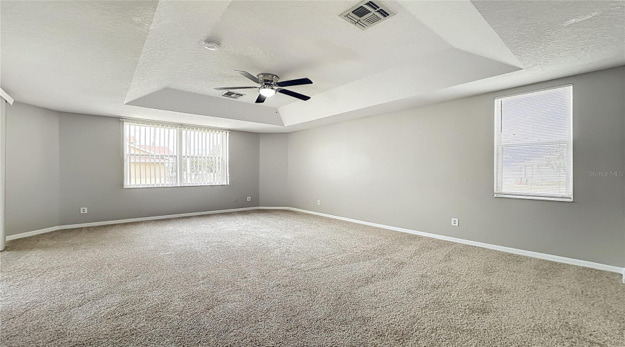 KISSIMMEE, Florida 34746, 4 Bedrooms Bedrooms, ,3 BathroomsBathrooms,Residential,For Sale,LUTZA,0,MFRO6377818