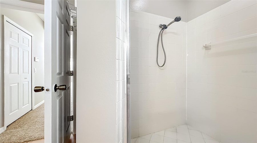 KISSIMMEE, Florida 34746, 4 Bedrooms Bedrooms, ,3 BathroomsBathrooms,Residential,For Sale,LUTZA,0,MFRO6377818