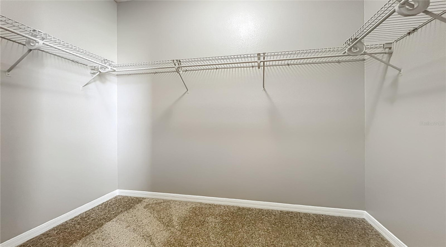 KISSIMMEE, Florida 34746, 4 Bedrooms Bedrooms, ,3 BathroomsBathrooms,Residential,For Sale,LUTZA,0,MFRO6377818