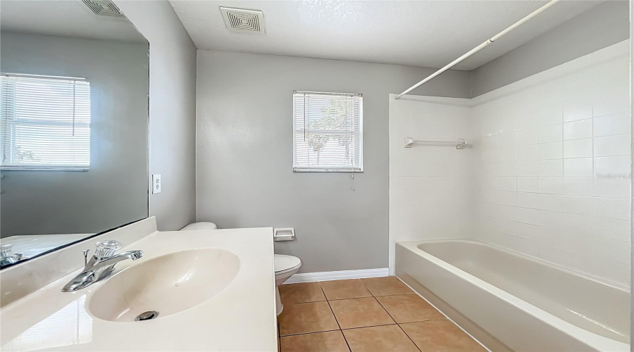 KISSIMMEE, Florida 34746, 4 Bedrooms Bedrooms, ,3 BathroomsBathrooms,Residential,For Sale,LUTZA,0,MFRO6377818