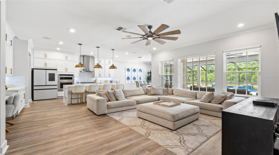 KISSIMMEE, Florida 34747, 5 Bedrooms Bedrooms, ,4 BathroomsBathrooms,Residential,For Sale,ESTUARY LAKE,0,MFRO6403263