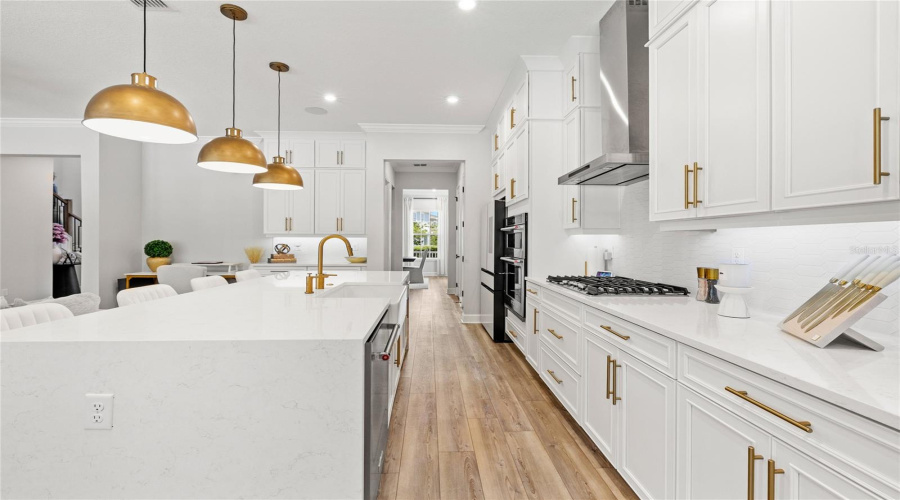 KISSIMMEE, Florida 34747, 5 Bedrooms Bedrooms, ,4 BathroomsBathrooms,Residential,For Sale,ESTUARY LAKE,0,MFRO6403263