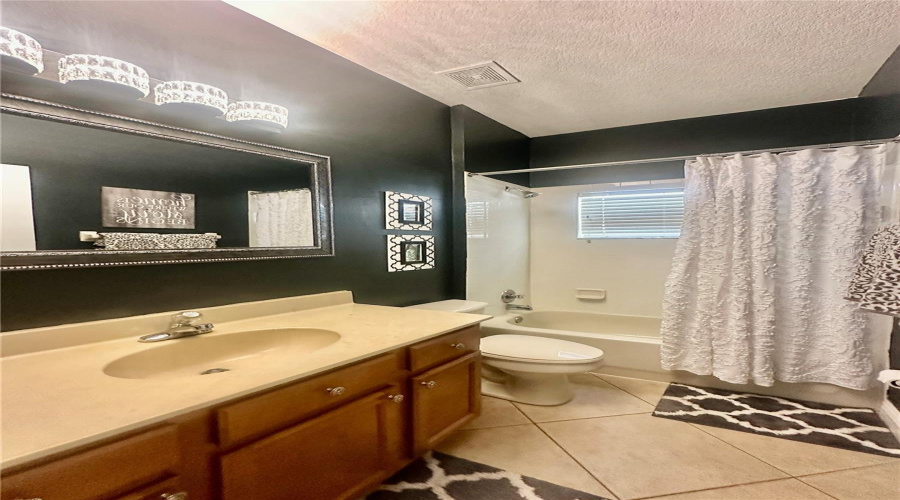 2nd Bathroom