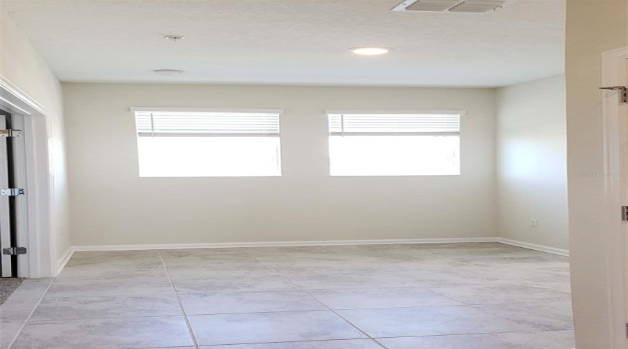 DAVENPORT, Florida 33896, 3 Bedrooms Bedrooms, ,2 BathroomsBathrooms,Residential,For Sale,OCEAN COURSE,0,MFRO6390938