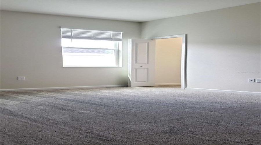 DAVENPORT, Florida 33896, 3 Bedrooms Bedrooms, ,2 BathroomsBathrooms,Residential,For Sale,OCEAN COURSE,0,MFRO6390938