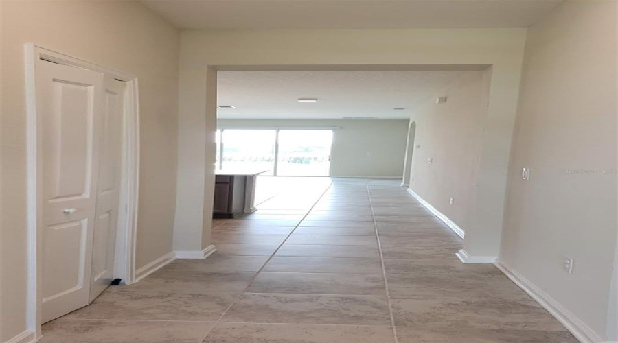 DAVENPORT, Florida 33896, 3 Bedrooms Bedrooms, ,2 BathroomsBathrooms,Residential,For Sale,OCEAN COURSE,0,MFRO6390938