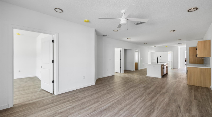 KISSIMMEE, Florida 34747, 3 Bedrooms Bedrooms, ,2 BathroomsBathrooms,Residential,For Sale,NORTHERN HARRIER,0,MFRTB8502678