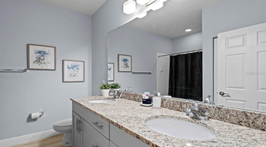 KISSIMMEE, Florida 34747, 3 Bedrooms Bedrooms, ,2 BathroomsBathrooms,Residential,For Sale,OYSTER,0,MFRO6405826