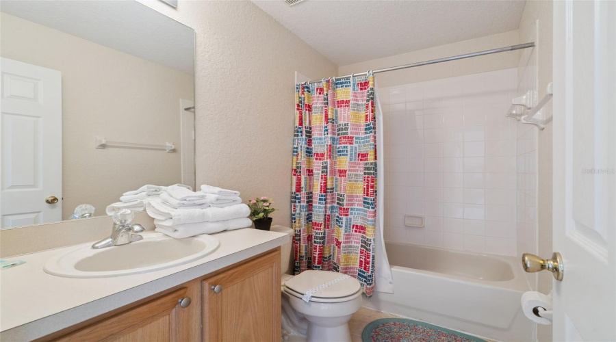 DAVENPORT, Florida 33897, 4 Bedrooms Bedrooms, ,3 BathroomsBathrooms,Residential,For Sale,CALABRIA,0,MFRO6405268