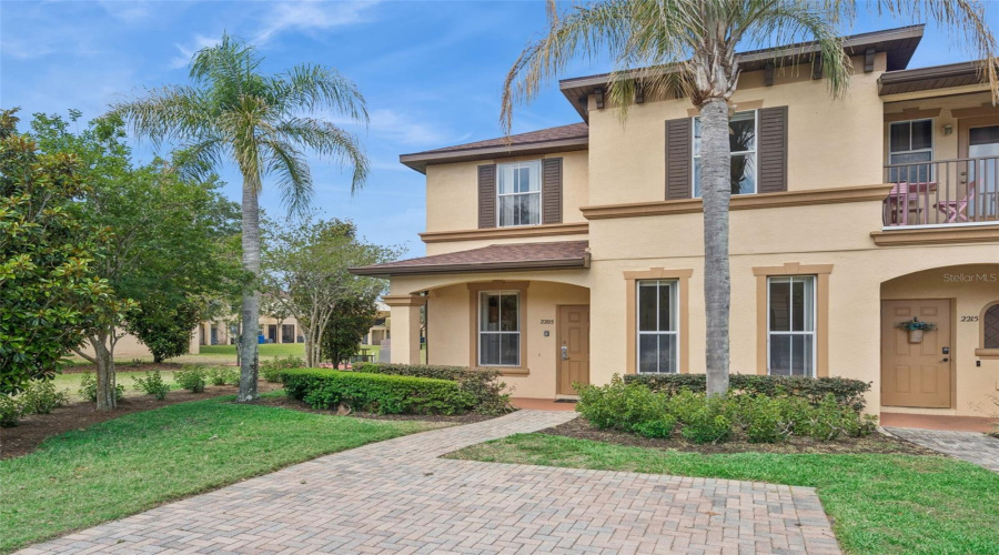 DAVENPORT, Florida 33897, 4 Bedrooms Bedrooms, ,3 BathroomsBathrooms,Residential,For Sale,CALABRIA,0,MFRO6405268