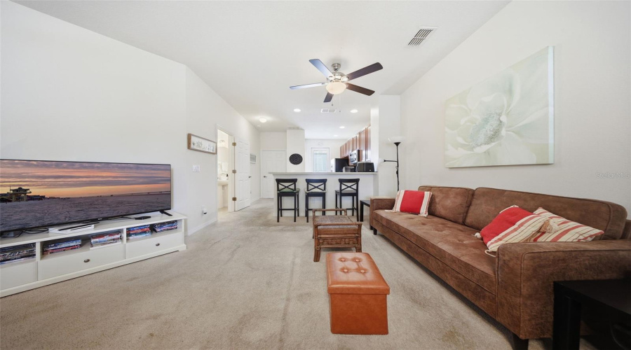 ORLANDO, Florida 32836, 3 Bedrooms Bedrooms, ,2 BathroomsBathrooms,Residential,For Sale,FITZGERALD BUTLER,0,MFRO6404510