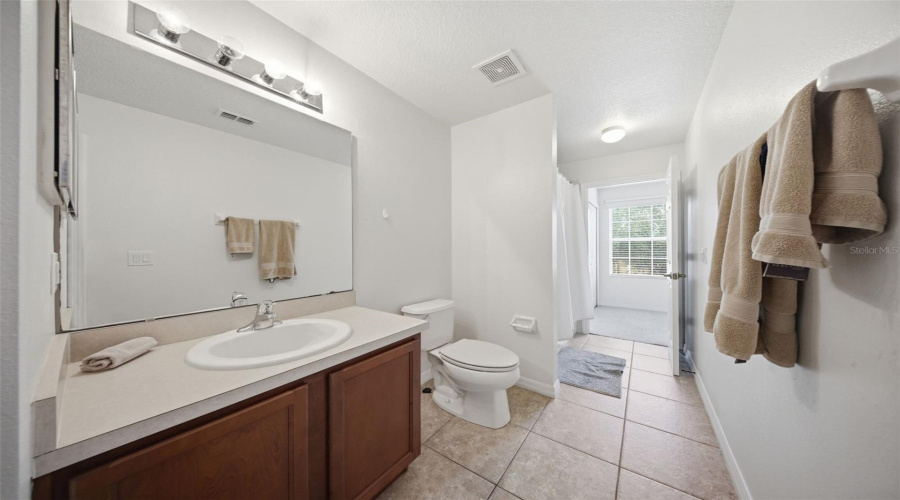 ORLANDO, Florida 32836, 3 Bedrooms Bedrooms, ,2 BathroomsBathrooms,Residential,For Sale,FITZGERALD BUTLER,0,MFRO6404510