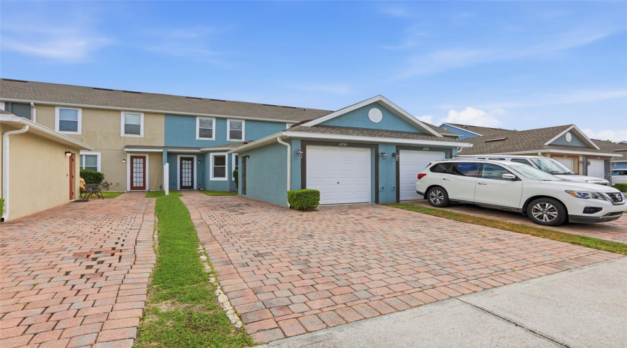ORLANDO, Florida 32836, 3 Bedrooms Bedrooms, ,2 BathroomsBathrooms,Residential,For Sale,FITZGERALD BUTLER,0,MFRO6404510