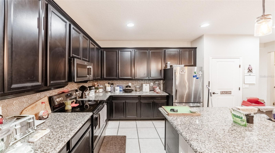 DAVENPORT, Florida 33897, 4 Bedrooms Bedrooms, ,2 BathroomsBathrooms,Residential,For Sale,TRINITY RIDGE,0,MFRTB8504979
