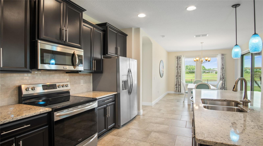 DAVENPORT, Florida 33837, 4 Bedrooms Bedrooms, ,3 BathroomsBathrooms,Residential,For Sale,NINA,0,MFRS5149490
