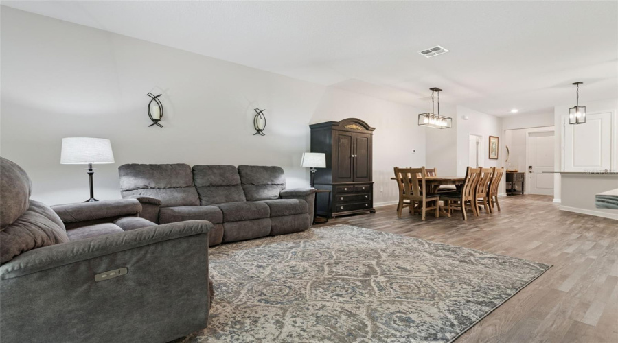 DAVENPORT, Florida 33837, 4 Bedrooms Bedrooms, ,3 BathroomsBathrooms,Residential,For Sale,CAMDEN,0,MFRO6405776