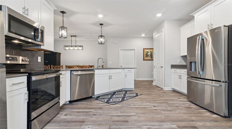 DAVENPORT, Florida 33837, 4 Bedrooms Bedrooms, ,3 BathroomsBathrooms,Residential,For Sale,CAMDEN,0,MFRO6405776