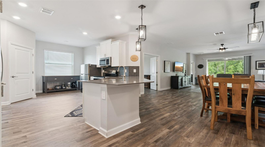 DAVENPORT, Florida 33837, 4 Bedrooms Bedrooms, ,3 BathroomsBathrooms,Residential,For Sale,CAMDEN,0,MFRO6405776