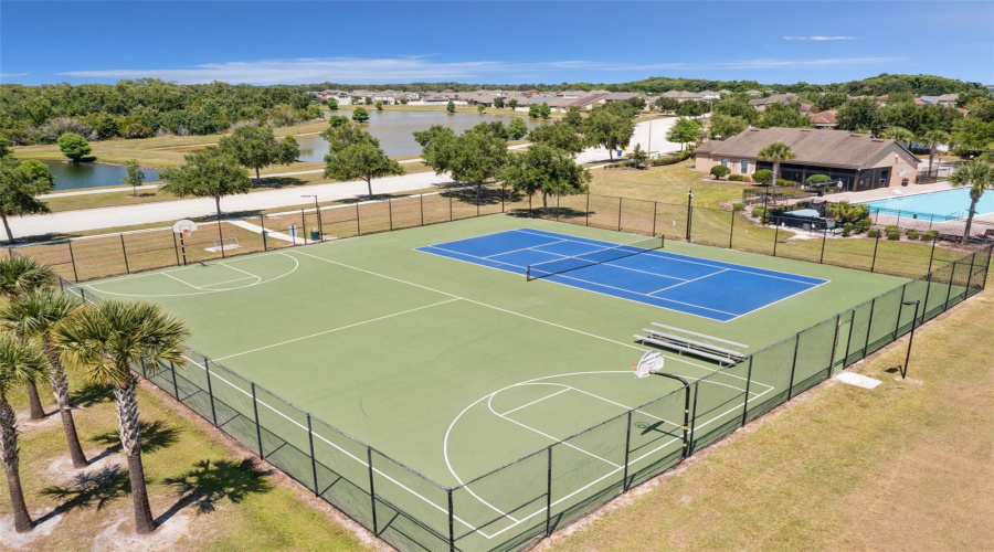 KISSIMMEE, Florida 34746, 4 Bedrooms Bedrooms, ,2 BathroomsBathrooms,Residential,For Sale,RIVERGLEN,0,MFRS5149442
