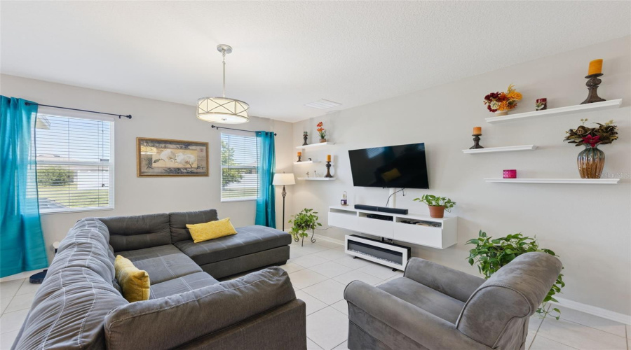 KISSIMMEE, Florida 34746, 4 Bedrooms Bedrooms, ,2 BathroomsBathrooms,Residential,For Sale,RIVERGLEN,0,MFRS5149442