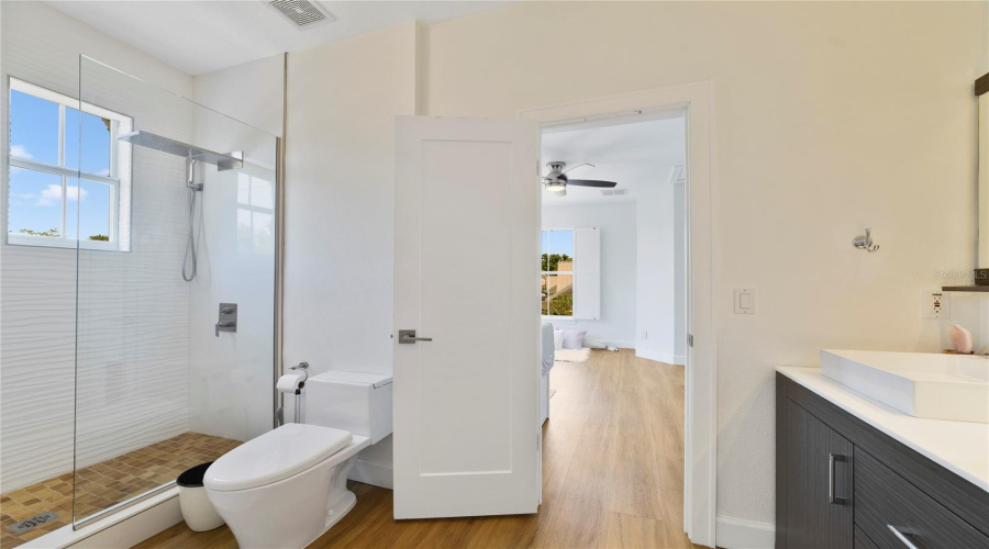 KISSIMMEE, Florida 34747, 6 Bedrooms Bedrooms, ,5 BathroomsBathrooms,Residential,For Sale,OAK SHADOWS,0,MFRO6405094