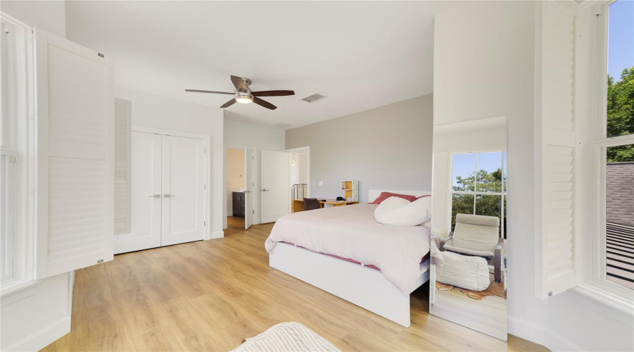 KISSIMMEE, Florida 34747, 6 Bedrooms Bedrooms, ,5 BathroomsBathrooms,Residential,For Sale,OAK SHADOWS,0,MFRO6405094