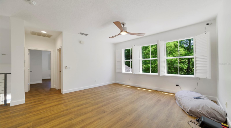 KISSIMMEE, Florida 34747, 6 Bedrooms Bedrooms, ,5 BathroomsBathrooms,Residential,For Sale,OAK SHADOWS,0,MFRO6405094