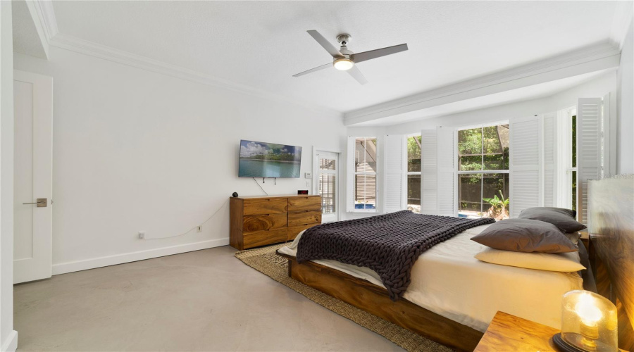 KISSIMMEE, Florida 34747, 6 Bedrooms Bedrooms, ,5 BathroomsBathrooms,Residential,For Sale,OAK SHADOWS,0,MFRO6405094