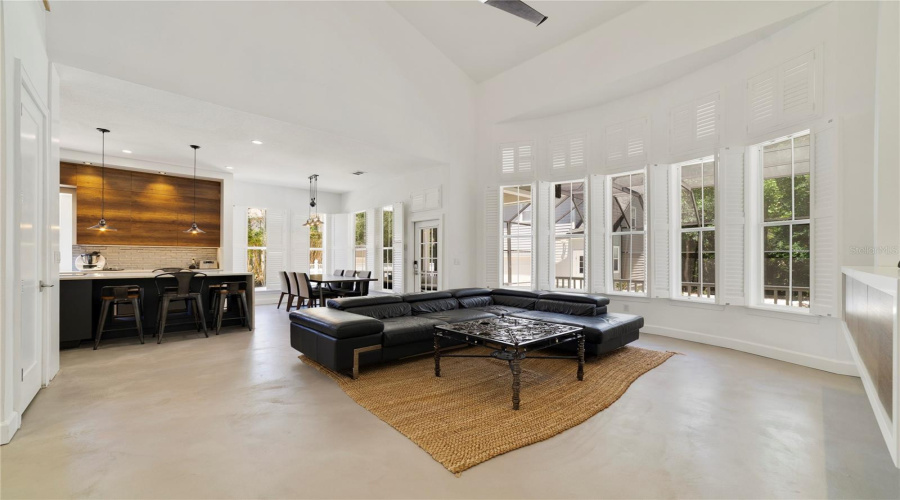 KISSIMMEE, Florida 34747, 6 Bedrooms Bedrooms, ,5 BathroomsBathrooms,Residential,For Sale,OAK SHADOWS,0,MFRO6405094