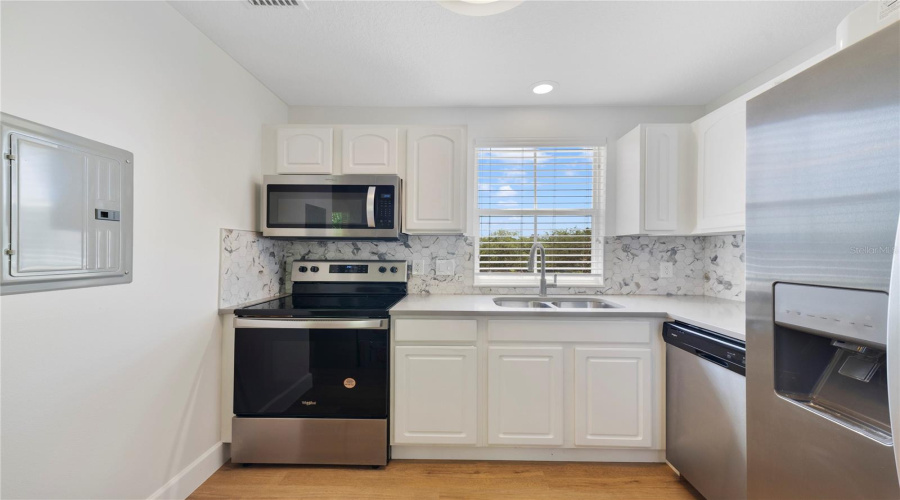 KISSIMMEE, Florida 34747, 6 Bedrooms Bedrooms, ,5 BathroomsBathrooms,Residential,For Sale,OAK SHADOWS,0,MFRO6405094