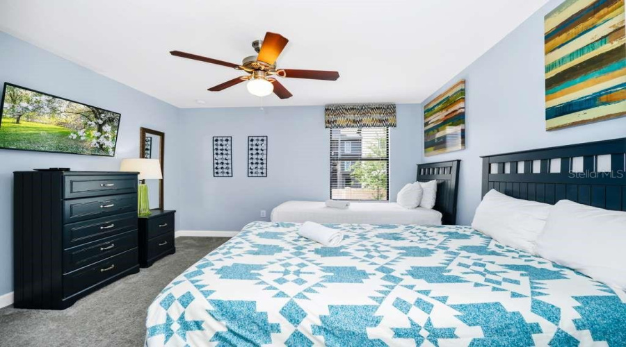 DAVENPORT, Florida 33896, 9 Bedrooms Bedrooms, ,5 BathroomsBathrooms,Residential,For Sale,ROLLING FAIRWAY,0,MFRO6404509