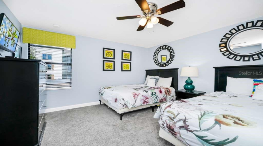 DAVENPORT, Florida 33896, 9 Bedrooms Bedrooms, ,5 BathroomsBathrooms,Residential,For Sale,ROLLING FAIRWAY,0,MFRO6404509