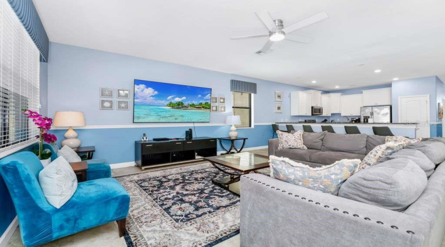 DAVENPORT, Florida 33896, 9 Bedrooms Bedrooms, ,5 BathroomsBathrooms,Residential,For Sale,ROLLING FAIRWAY,0,MFRO6404509