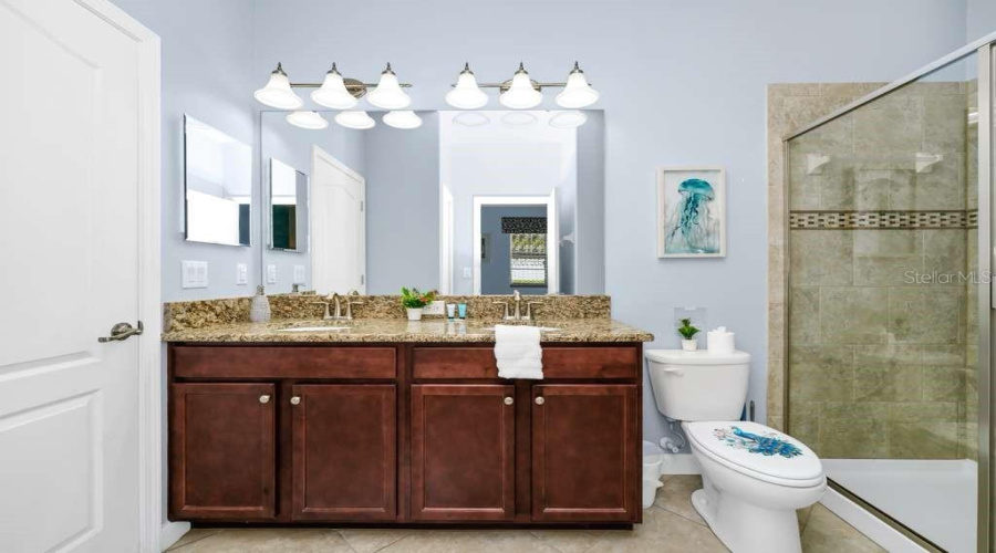 DAVENPORT, Florida 33896, 9 Bedrooms Bedrooms, ,5 BathroomsBathrooms,Residential,For Sale,ROLLING FAIRWAY,0,MFRO6404509