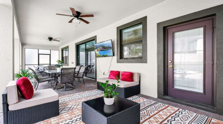 DAVENPORT, Florida 33896, 9 Bedrooms Bedrooms, ,5 BathroomsBathrooms,Residential,For Sale,ROLLING FAIRWAY,0,MFRO6404509